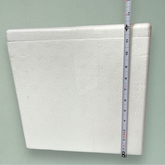 Pacific Allied Products Insulated Shipping Container - Picture 3 of 8